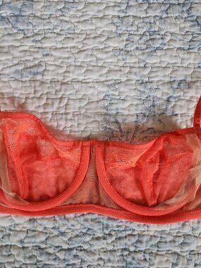 NWOT GapBody Coral Pink Lace Mesh Balconnet Underwire Bra - 36A